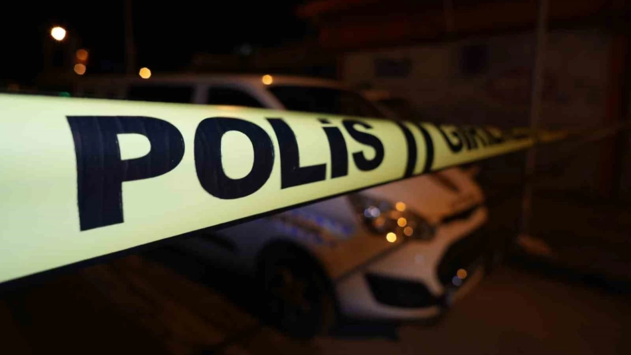 14 yaşındaki sürücü aileye çarptı: 1'i bebek 3 yaralı