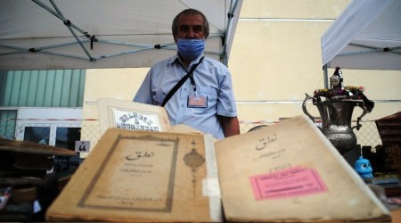 92 yıllık Nutuk'a gözü gibi bakıyor