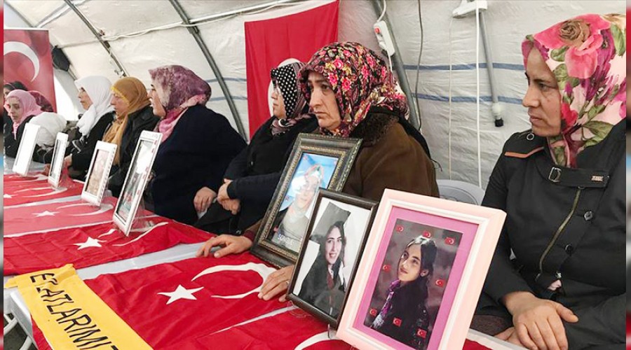 Anneler yeni yıla nöbette girdi