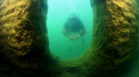 Batık Şehir’deki tahribatı görüntülediler