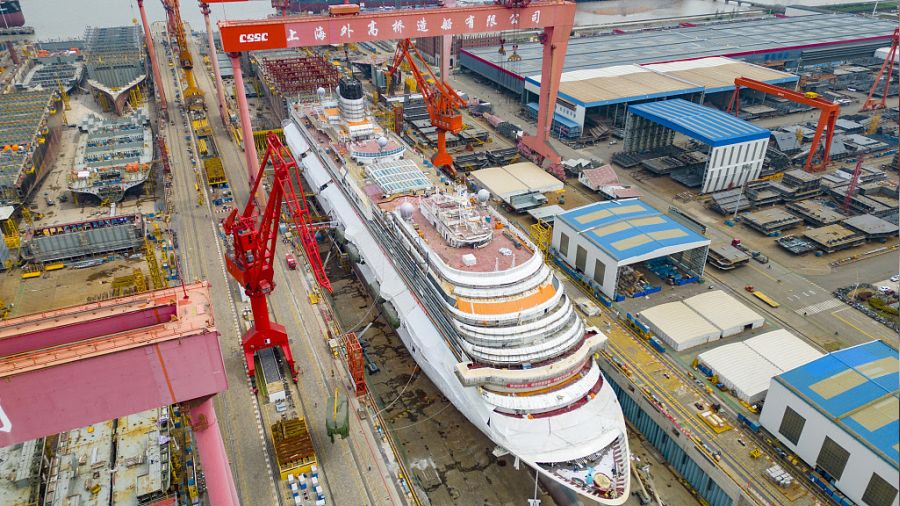 Çin'in dev kruvaziyer gemisi deneme seferine başladı