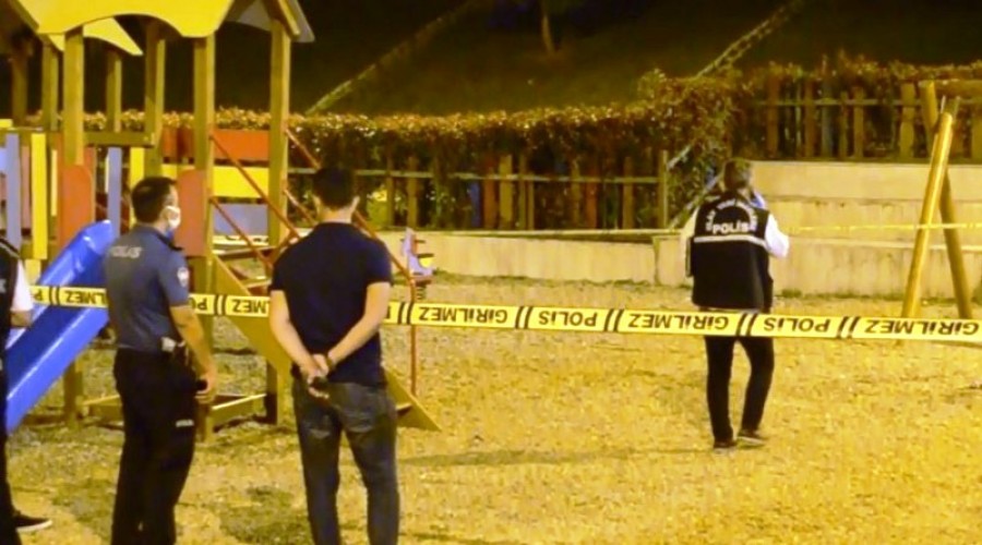 Çocuk parkında silahlı saldırı