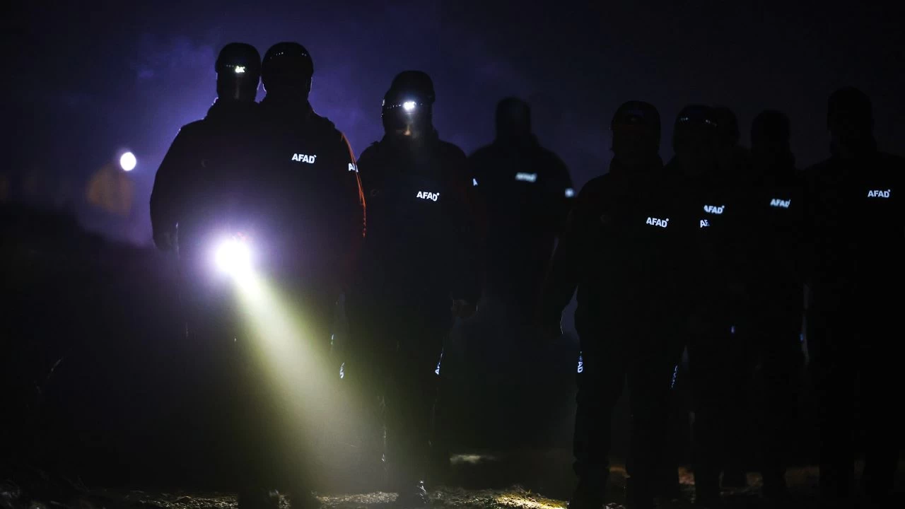 Gaziantep'te polis helikopterinin düşmesi sonucu 2 pilot şehit oldu