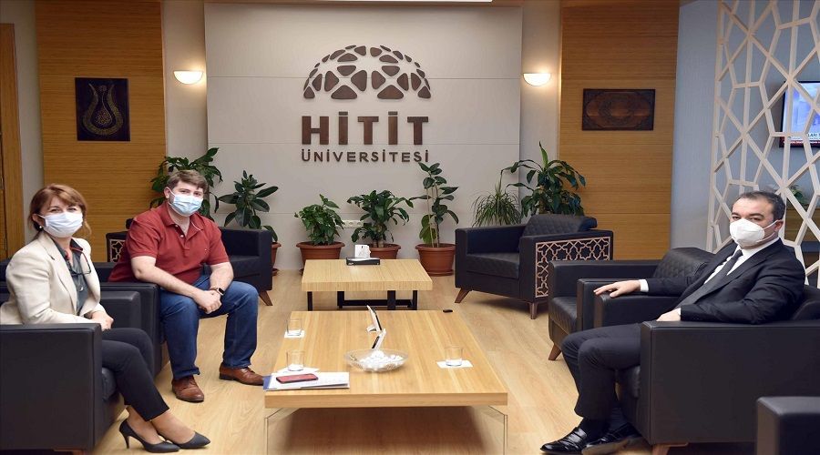 Hitit niversitesi "Dnyay eitmeye devam ediyor"