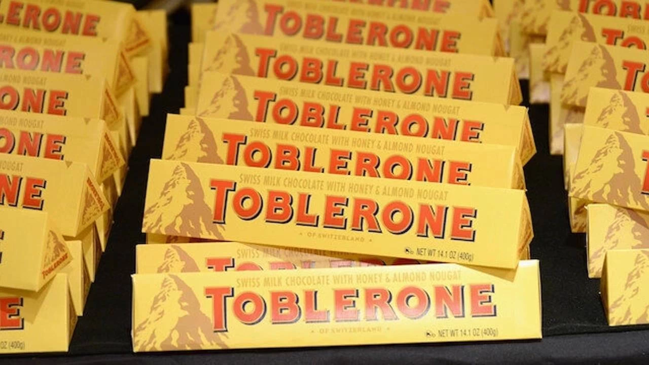 inden plastik madde kan Toblerone piyasadan toplanyor