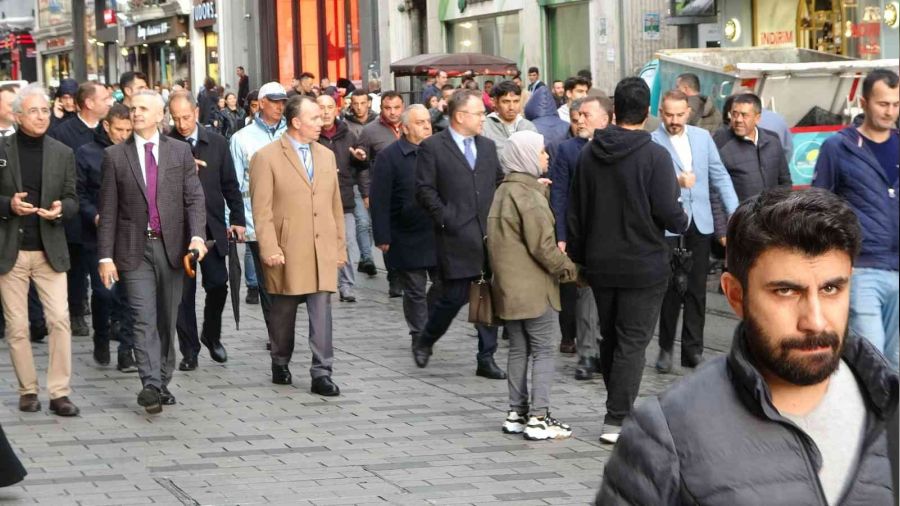 stiklal Caddesi'ndeki dkkanlar denetlendi