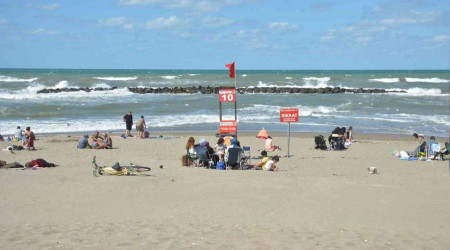 Karasu'da denize girmek yasaklandı