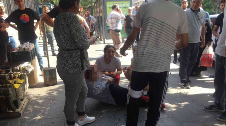 Karısını ve yanındaki erkeği sokak ortasında vurdu