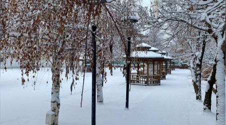 Karlıova beyaza büründü