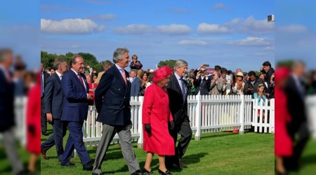 Kraliçeden Boris Johson’a ayar geldi