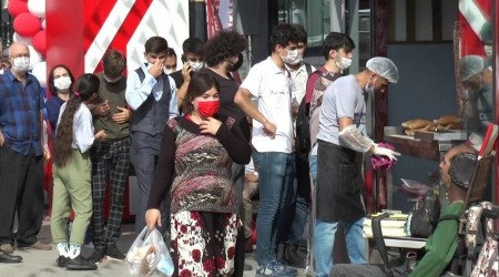 Maltepe'de bedava döner kuyruğu