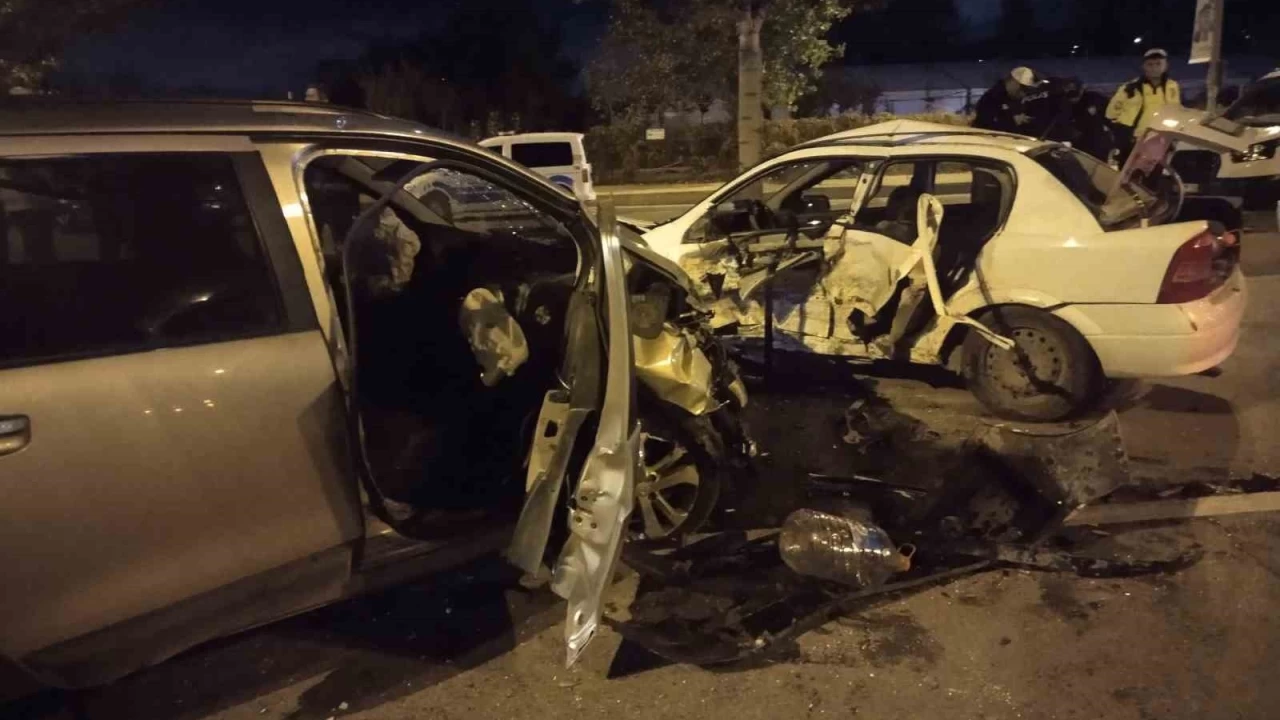 Maltepe'de trafik kazası: 2 yaralı