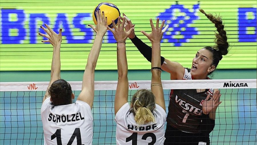 Milliler 3. maçında 2. galibiyeti aldı