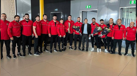 Millilere coşkulu karşılama