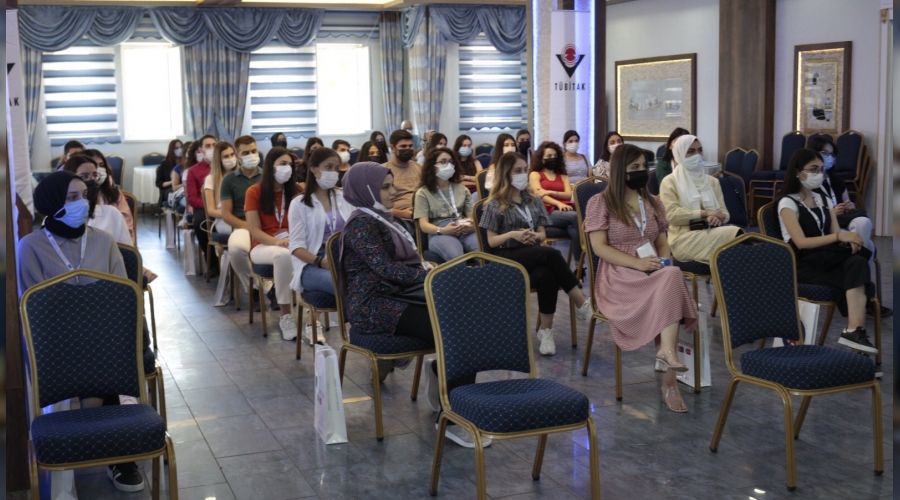 Öğretmen adaylarına 'çocuk hakları' eğitimi