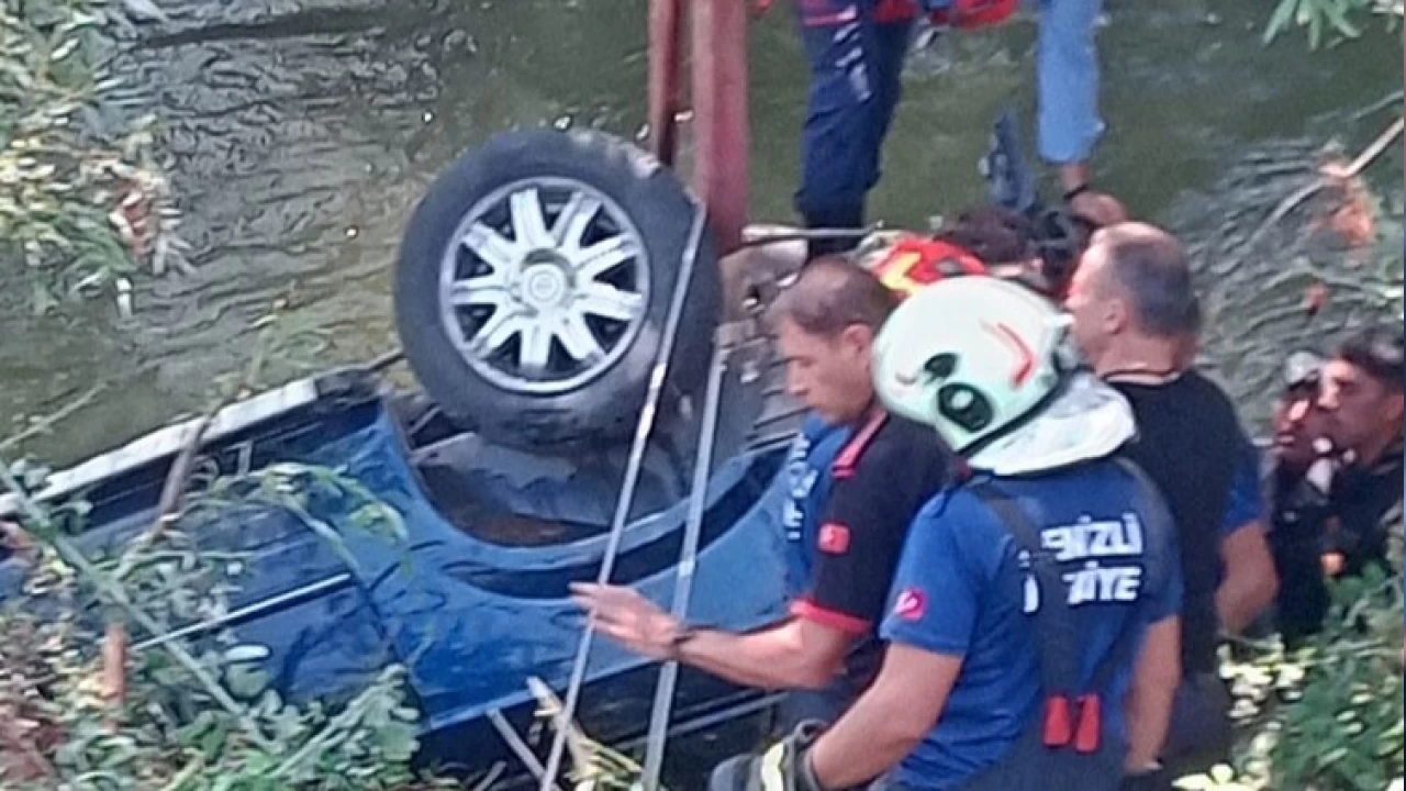 Önce otomobil, ardından 2 kişinin cesedi bulundu