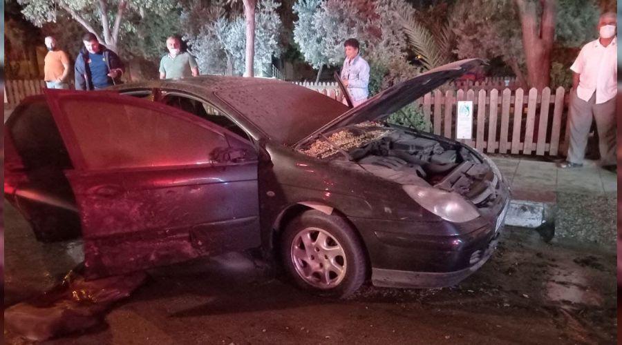 Park halinde araç yandı