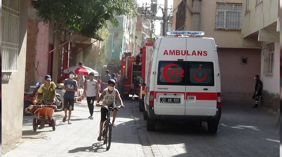 Piknik tüpünden sıçrayan alev evi küle çevirdi