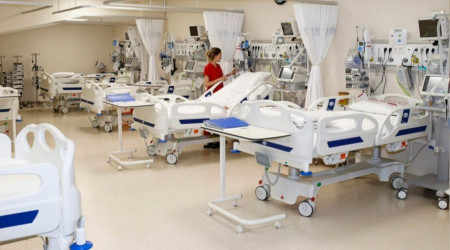 'Sağlık çalışanları 6 ayda bir psikolojik denetimden geçilmeli'