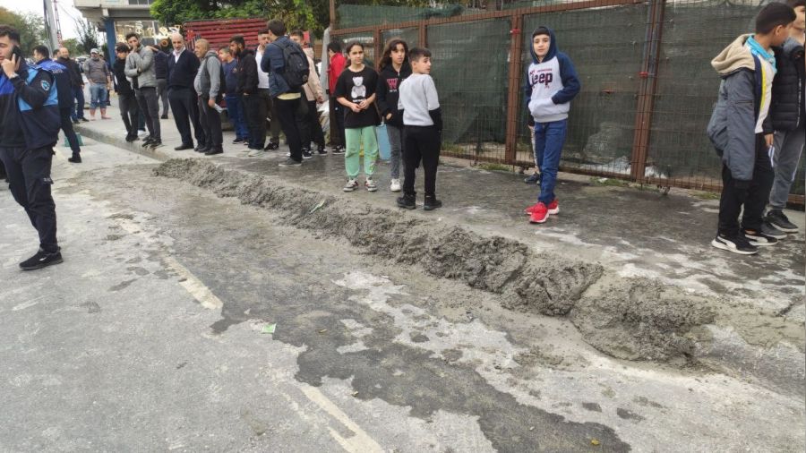 Sultangazi'de zabıtaya kürekli saldırı