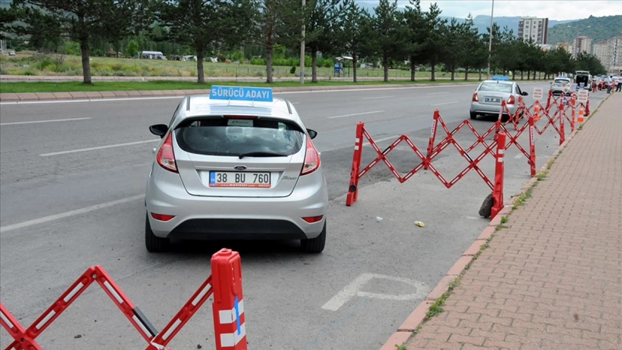 Src adaylarna snavda park manevrasnda iki deneme hakk