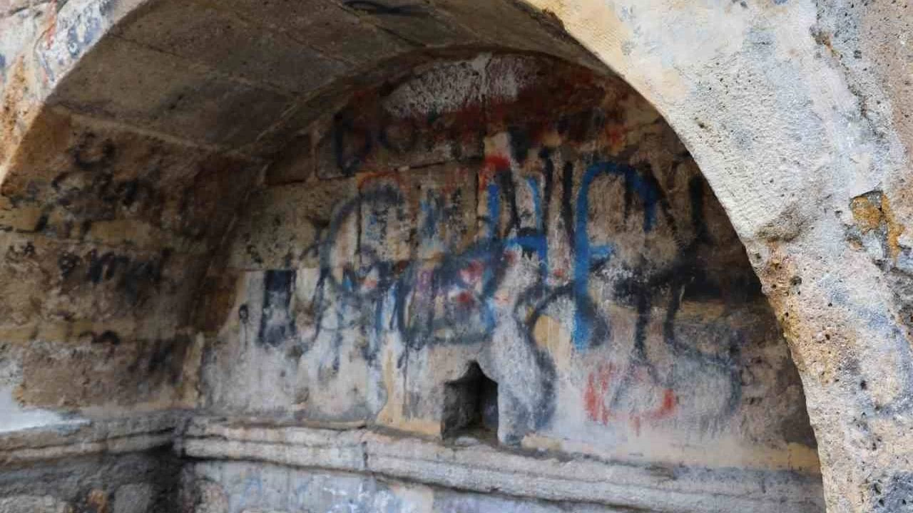 Tarihe büyük saygısızlık