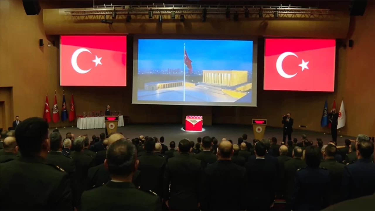 Türk Silahlı Kuvvetlerinde başarılı personel ödüllendirildi