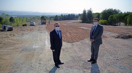 Üniversite kendi yolunu kendi yapıyor