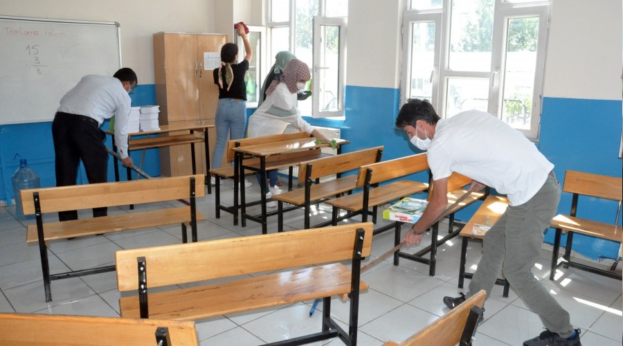 21 Eylül'de okul zorunlu değil