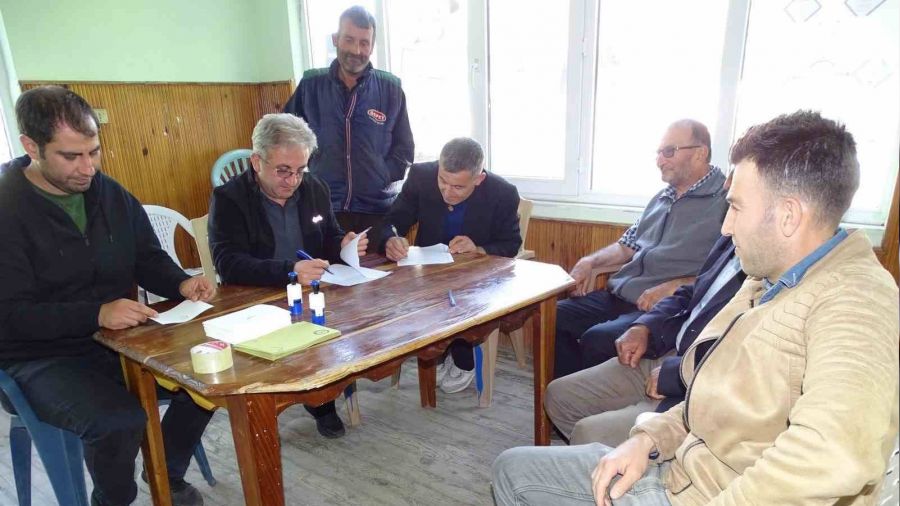 23 seçmenli köyde seçim 2 saatte tamamlandı