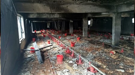 30 bin civcivlik kümes alev alev yandı