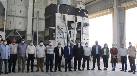 Antep Fıstığı lisanslı depoda ilk ürün alımı