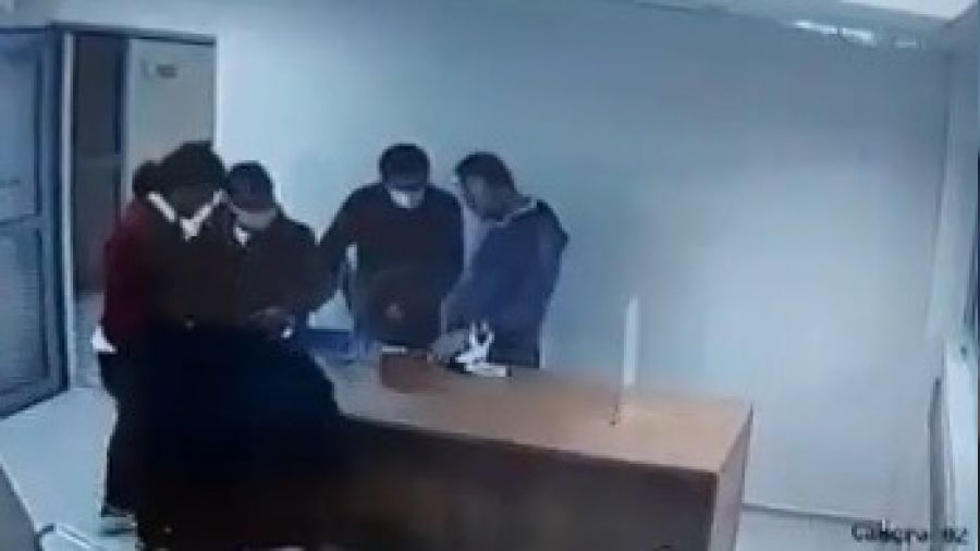 Arazi dolandırıcıları suçüstü yakalandı