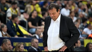 Ataman'dan irkin pankarta tepki