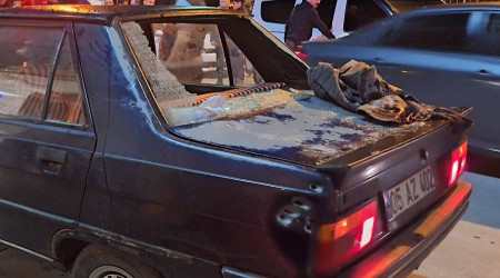 Bafra'da otomobile düzenlenen pompalı tüfekli saldırıda 3 kişi yaralandı