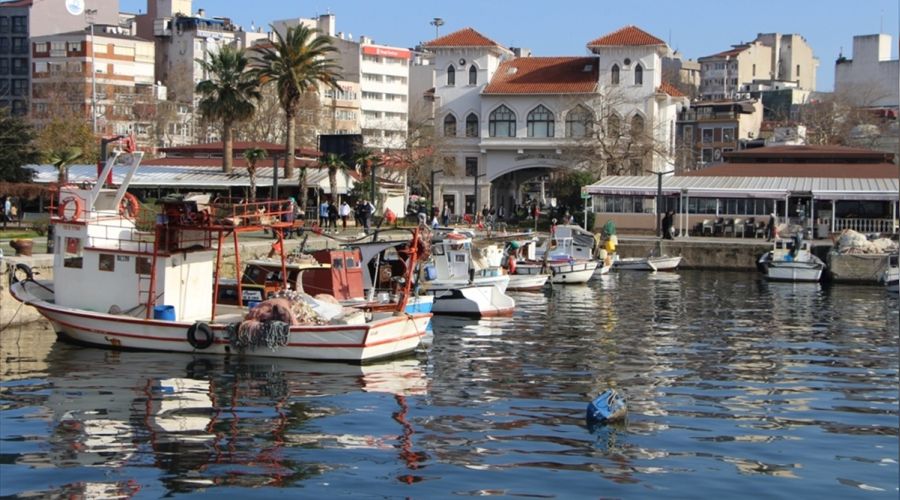 Bandırmalı balıkçıların balık bolluğu sevinci