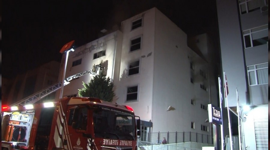Beylikdüzü'nde tekstil fabrikasında yangın