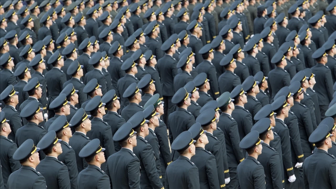 Birbirini besleyen iki güç: Askerlik ve ekonomi