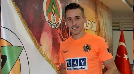 Çek yıldız kaza kurbanı oldu