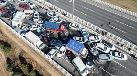 Çin'de kamyon cenaze konvoyuna çarptı: 19 ölü, 20 yaralı