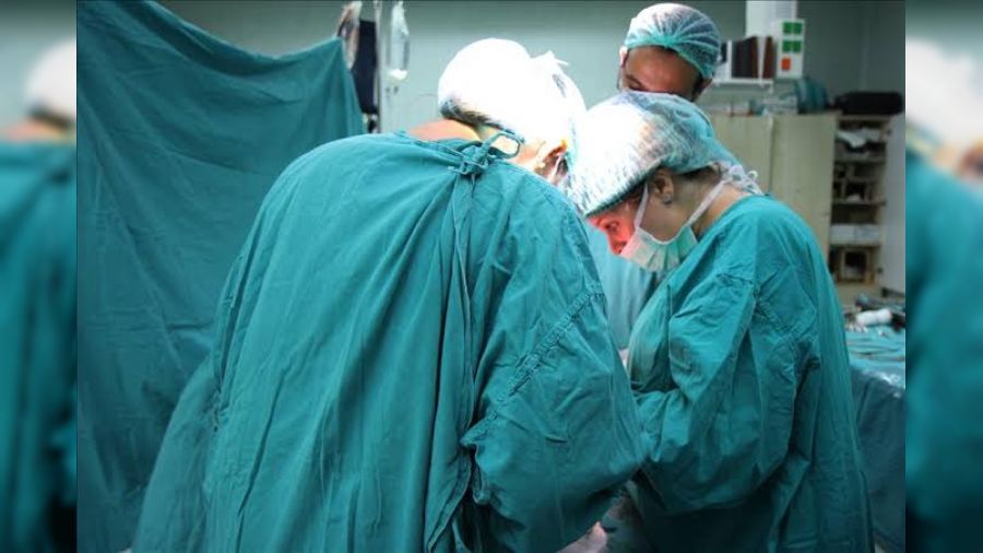 'Çocuklara cinsiyet ameliyatı iddiaları araştırılmalı'