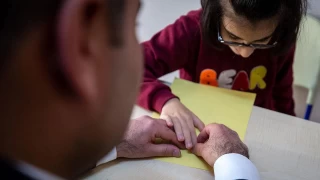 Engellilere eğitim desteği rakamları yeniden belirlendi