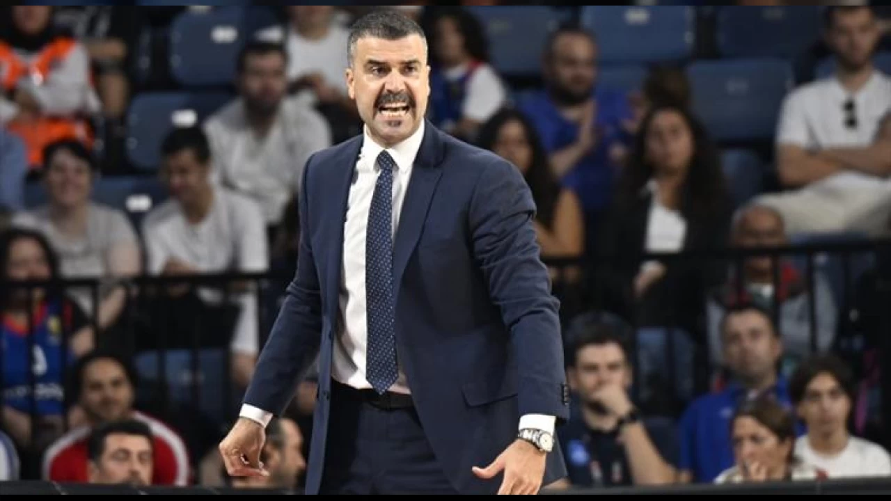 Erdem Can Anadolu Efes'te tutunamadı