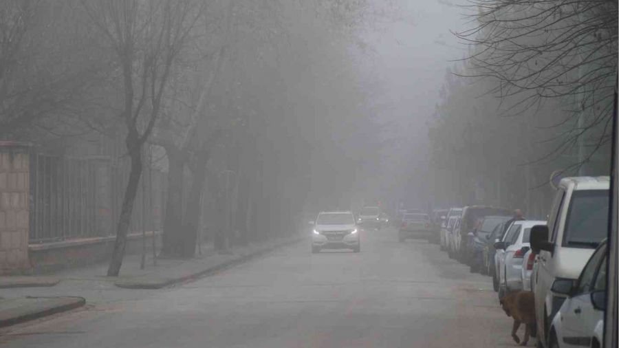 Eskişehirliler güne sisle başladı