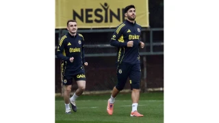 Fenerbahçe, Beşiktaş derbisi için kampa girdi