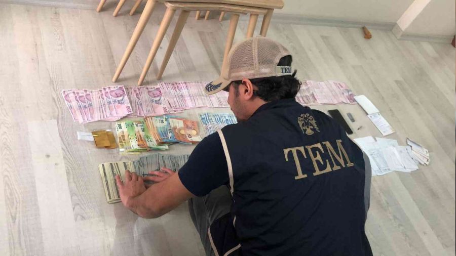 FETÖ evleri darphane gibi