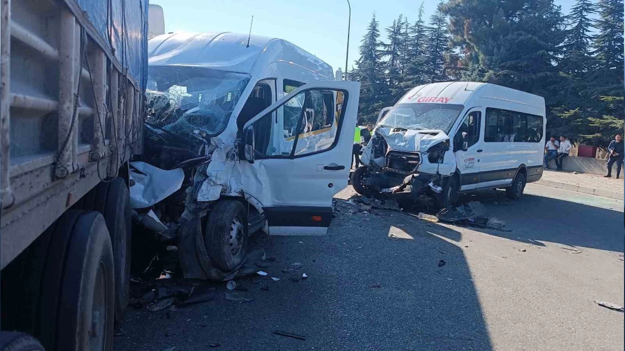 Gaziantep'te ii servisleri arpt: 1'i ar 21 yaral