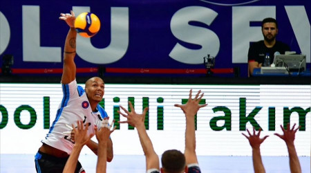 Halkbank finali istiyor