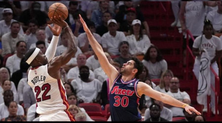 Heat ve Suns 2-0 öne geçti