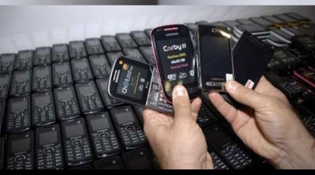 Her kaçak 10 telefonun 8’i internetten satılıyor